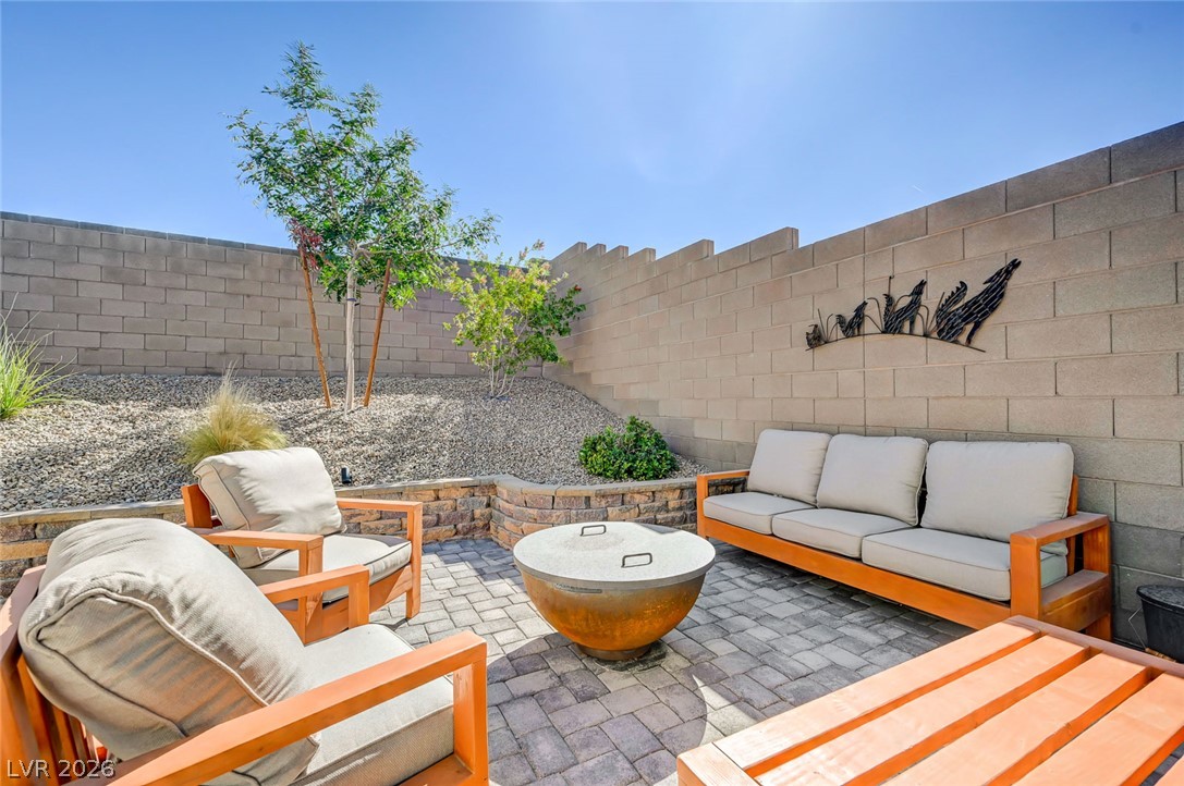 10257 Sequoia Falls Place Property Photo 44