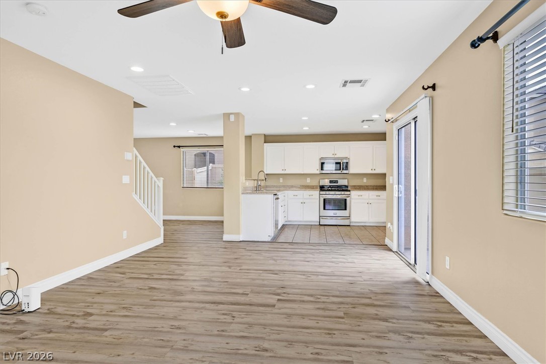 11917 Haven Street Property Photo 2