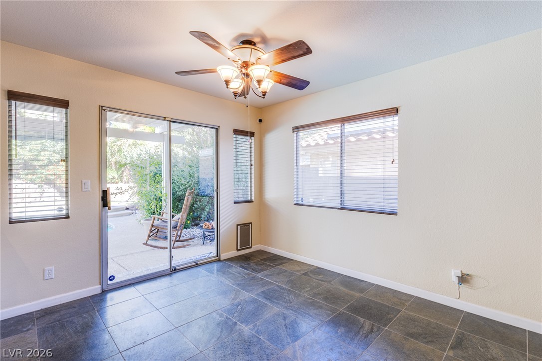 253 Camelback Ridge Avenue Property Photo 7