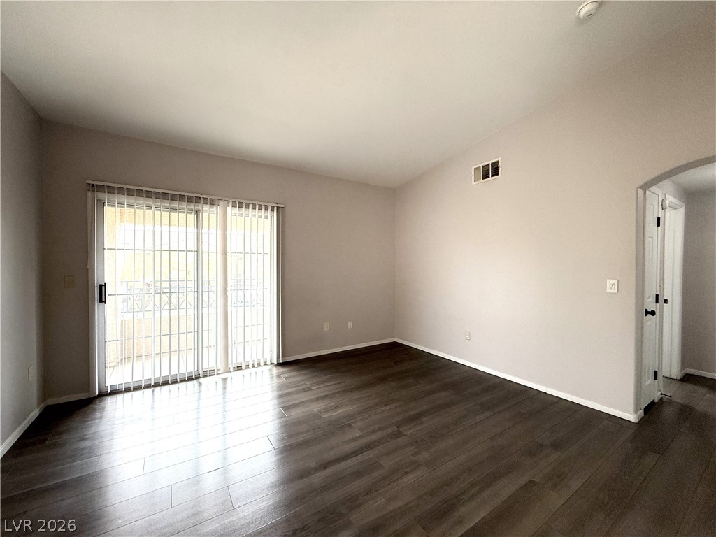 401 Pine Haven Street 206 Property Photo 5