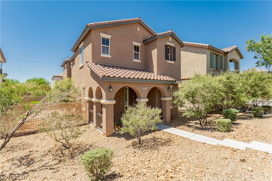 8611 Splendid Leaf Court Property Photo 2
