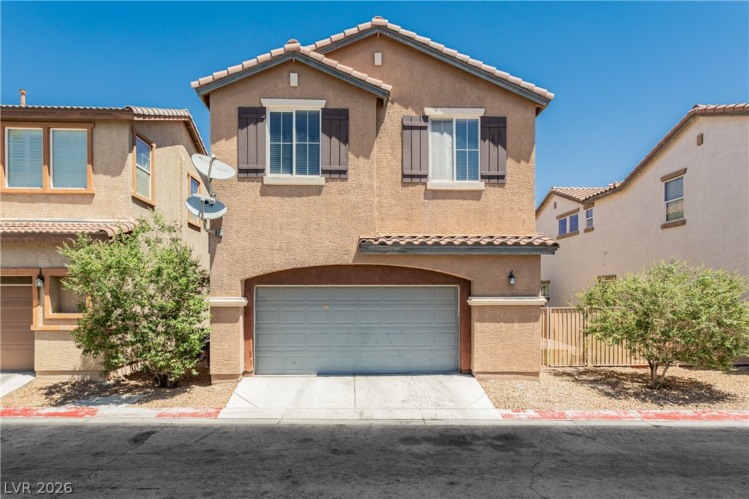 8611 Splendid Leaf Court Property Photo 4