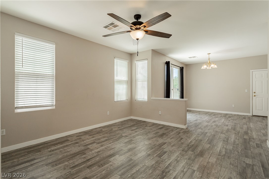 8611 Splendid Leaf Court Property Photo 7