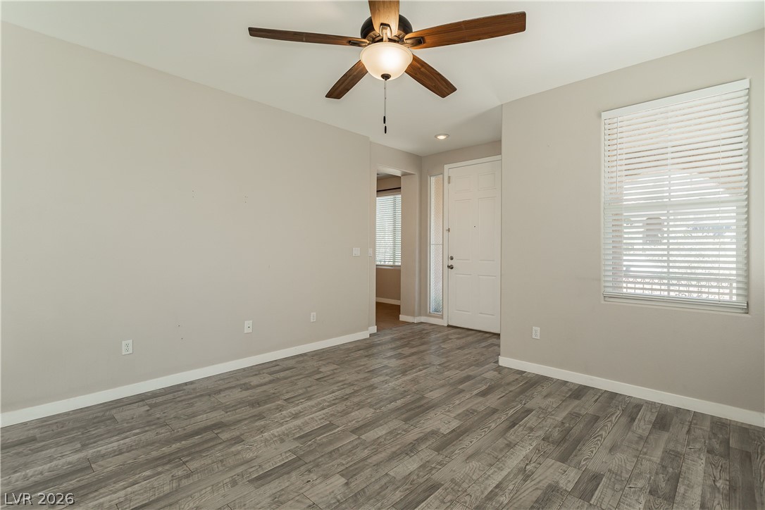 8611 Splendid Leaf Court Property Photo 9