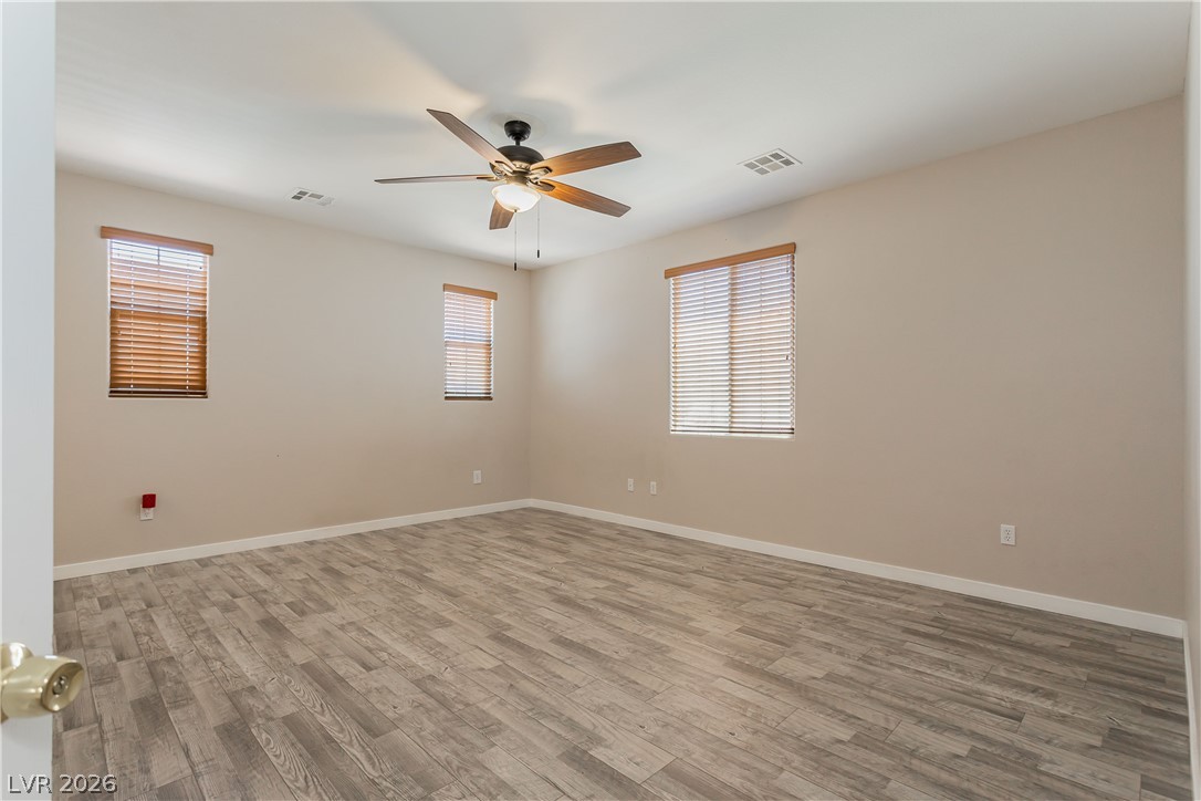 8611 Splendid Leaf Court Property Photo 21