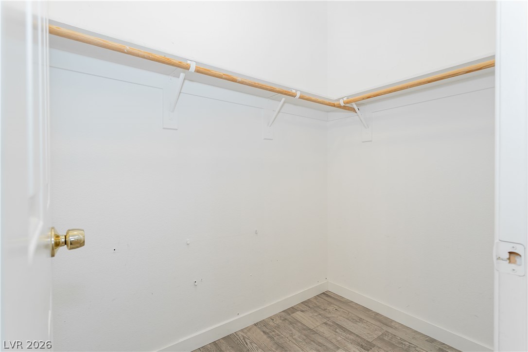 8611 Splendid Leaf Court Property Photo 28