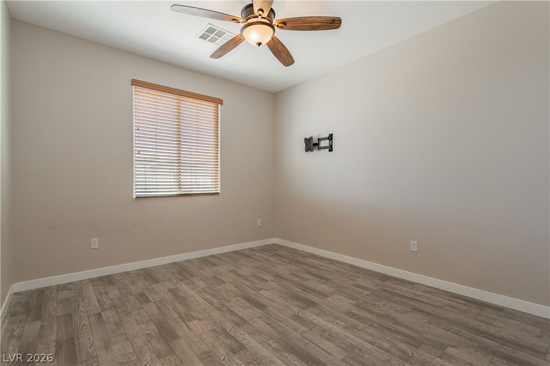 8611 Splendid Leaf Court Property Photo 37