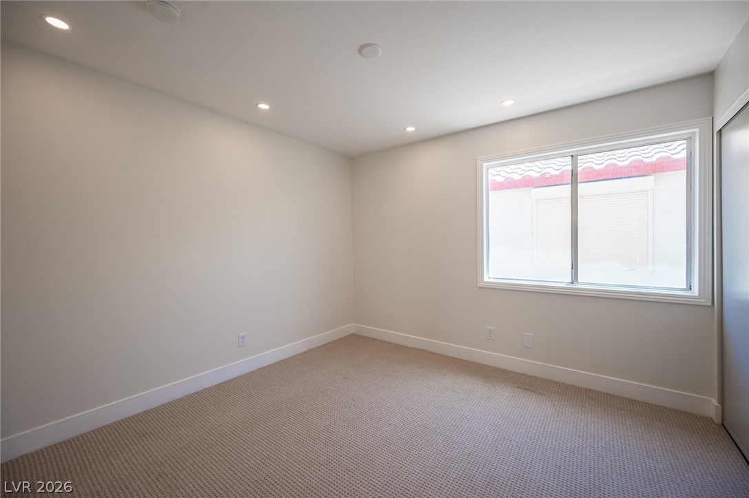 5775 Ballinger Drive Property Photo 17