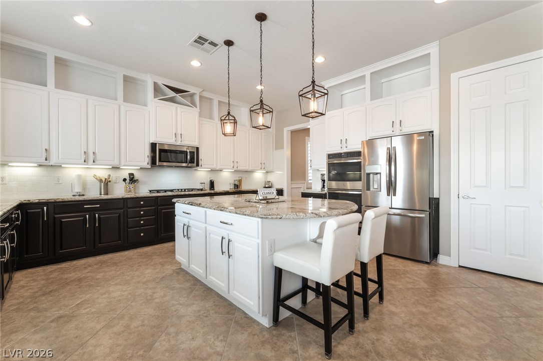 7308 Heritage Harbor Drive Property Photo 1