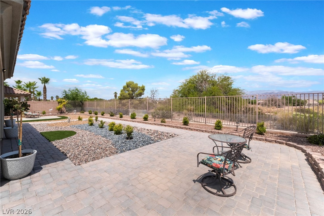 7308 Heritage Harbor Drive Property Photo 37