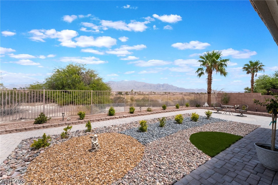 7308 Heritage Harbor Drive Property Photo 42