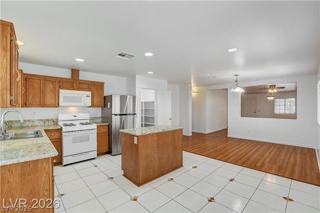 320 Searchlight Drive Property Photo 28