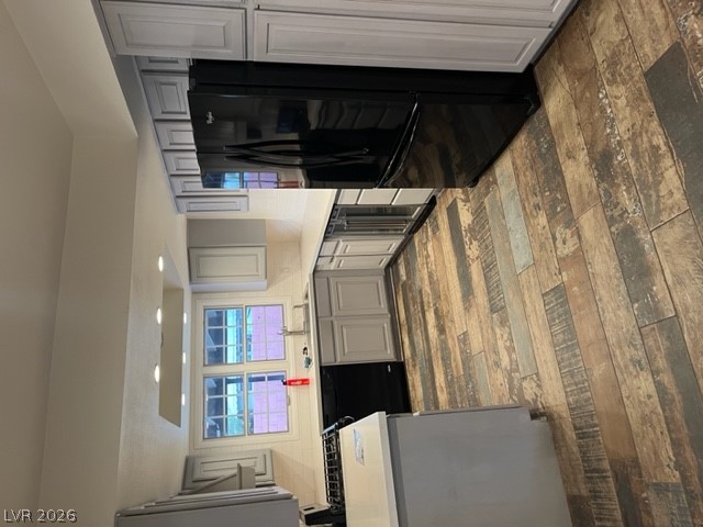 648 Paloma Drive Property Photo 4