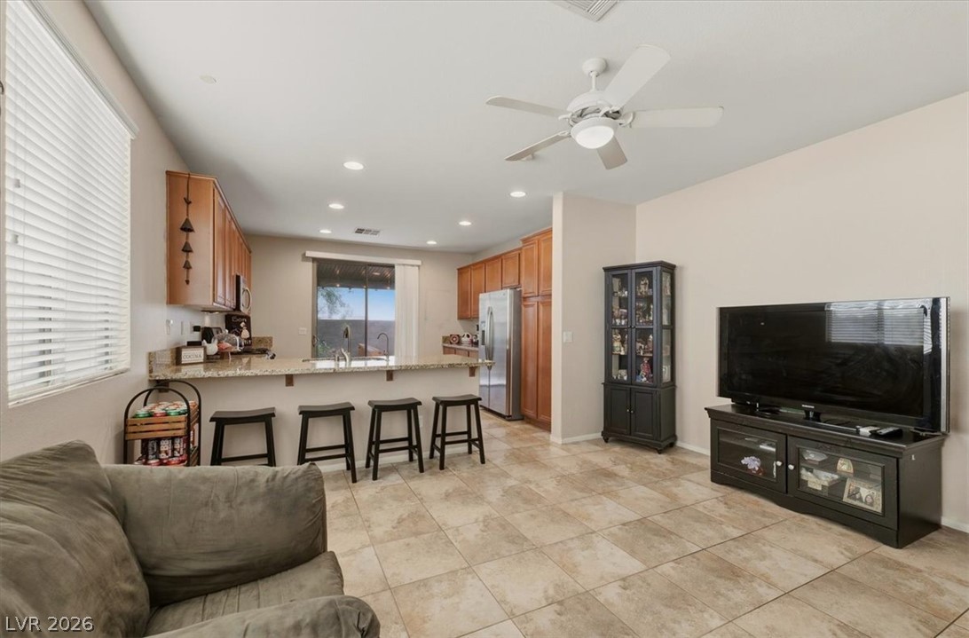 4417 Desert Park Avenue Property Photo 5