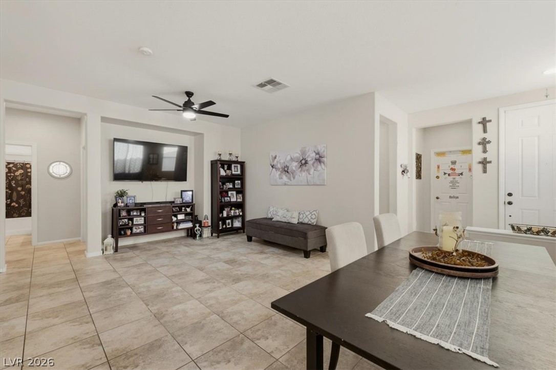 4417 Desert Park Avenue Property Photo 11