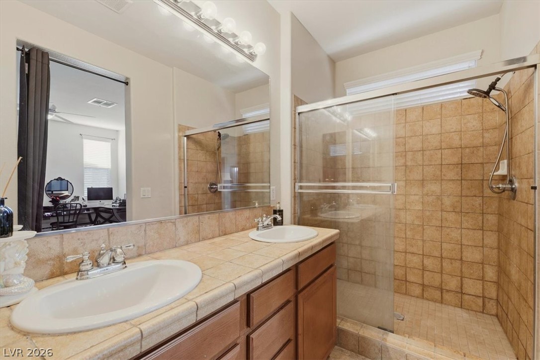 4417 Desert Park Avenue Property Photo 16