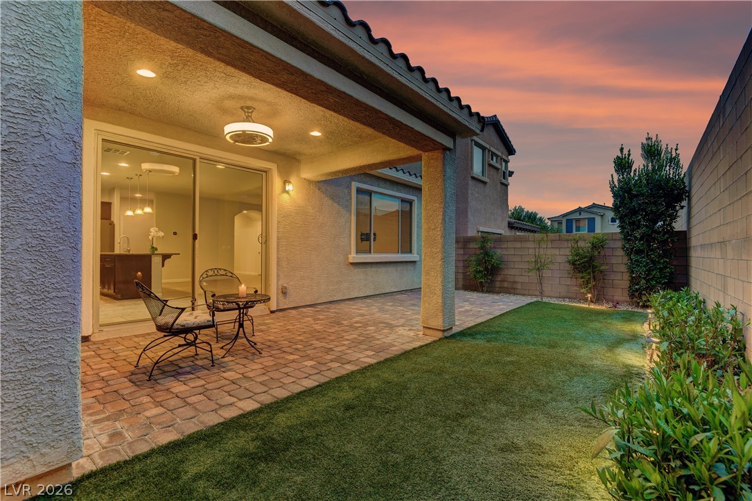 9667 Treeline Run Avenue Property Photo 6