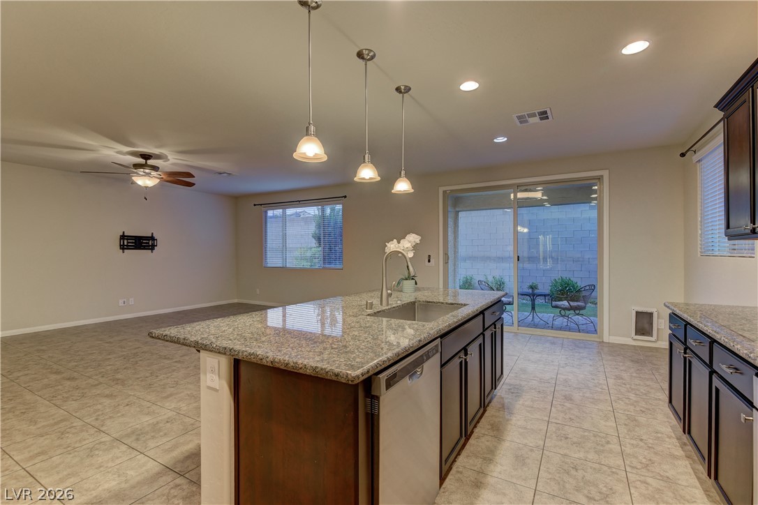 9667 Treeline Run Avenue Property Photo 15