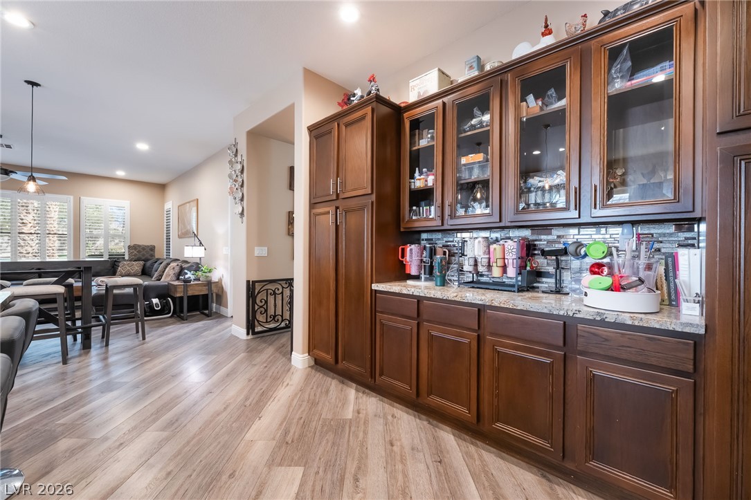 10610 Fairfield Avenue Property Photo 15
