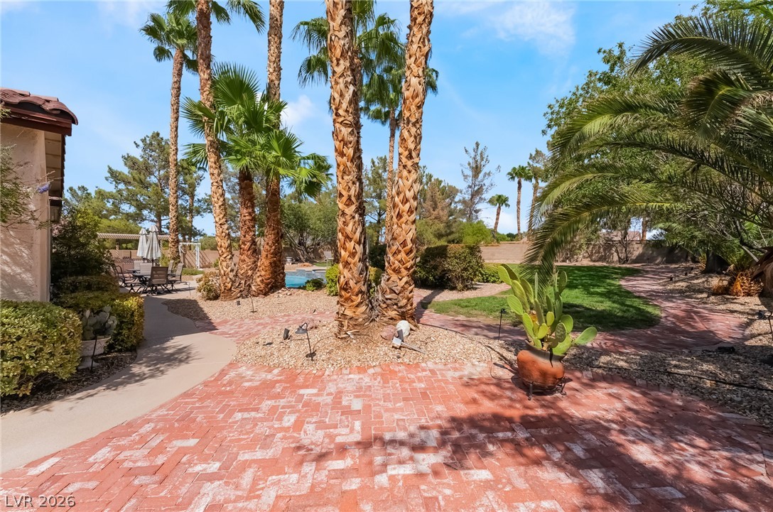 10610 Fairfield Avenue Property Photo 45