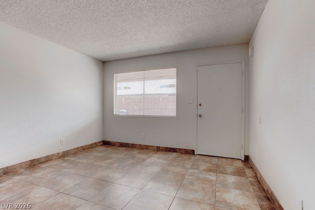 421 North Decatur Boulevard 2 Property Photo 7