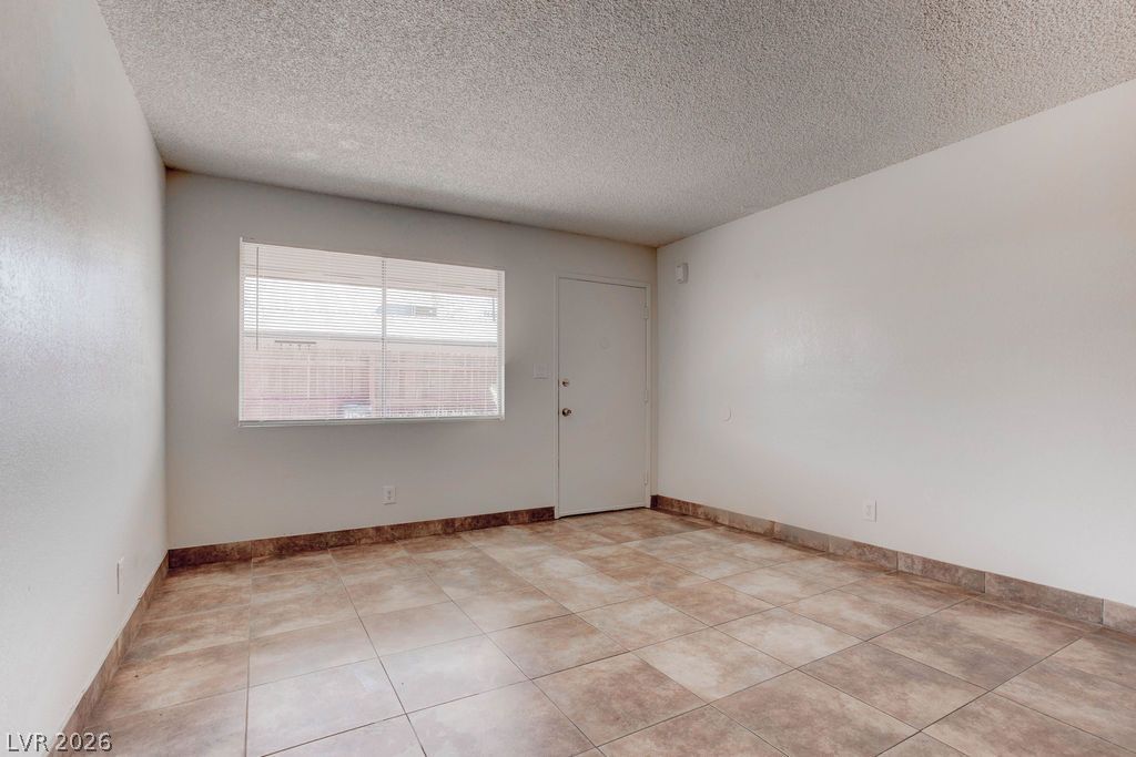 421 North Decatur Boulevard 2 Property Photo 8