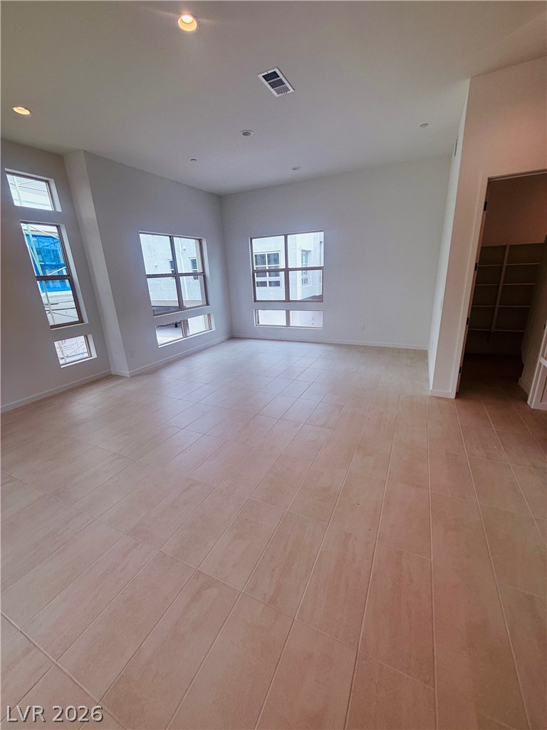 643 Talon Ridge Street Property Photo 2