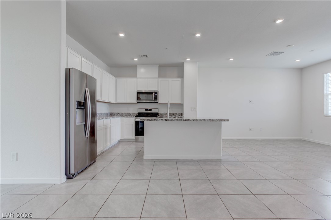 929 Kyanite Lane Property Photo 3