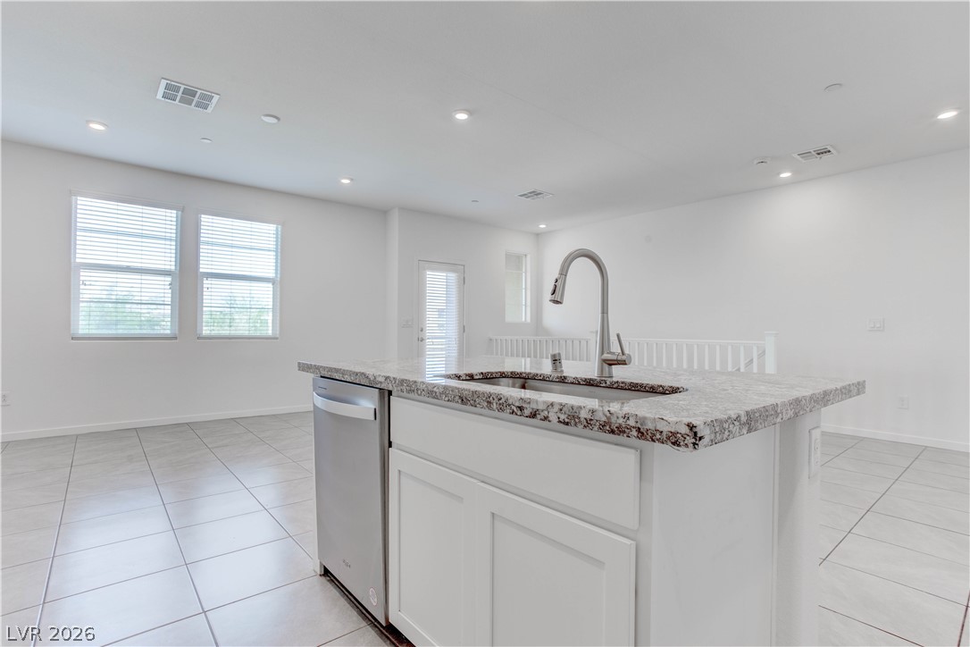 929 Kyanite Lane Property Photo 14