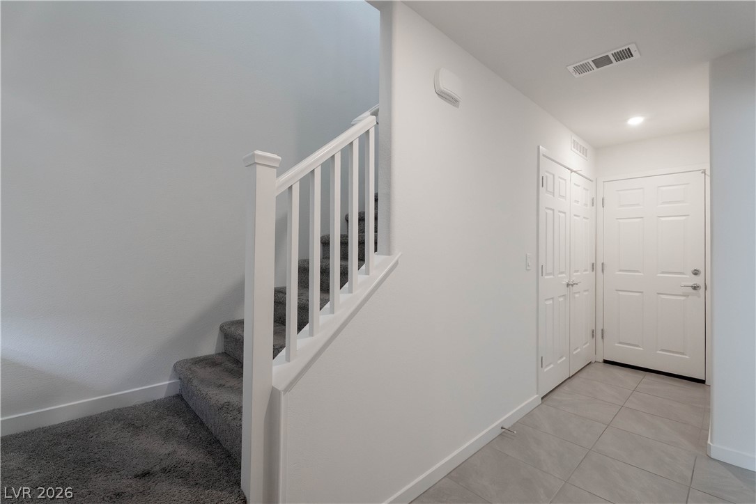 902 Bronzite Street Property Photo 2