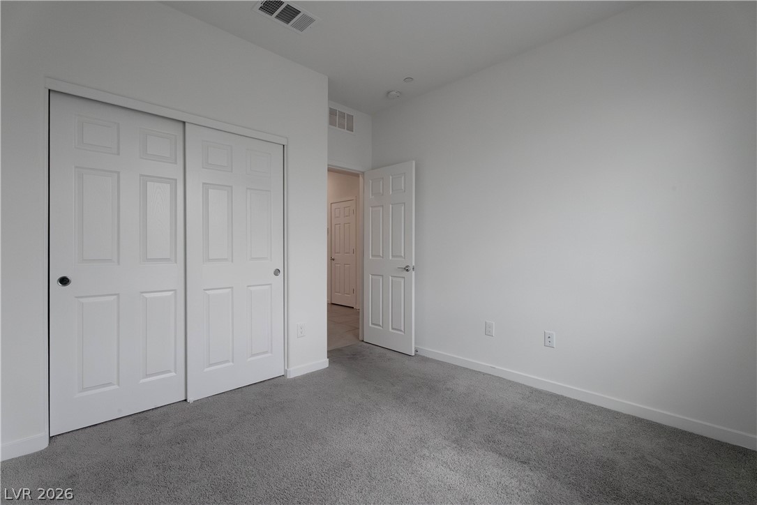 902 Bronzite Street Property Photo 28