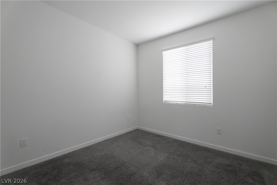 902 Bronzite Street Property Photo 30