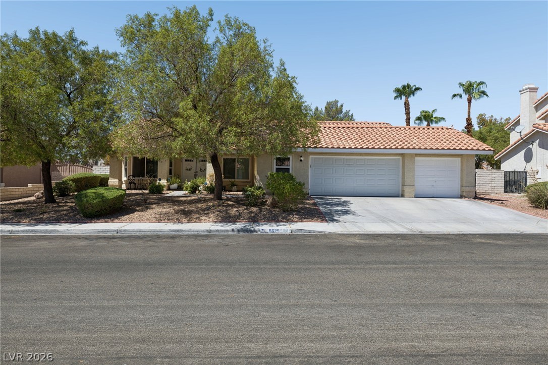 5625 Clay Ridge Road Property Photo 1