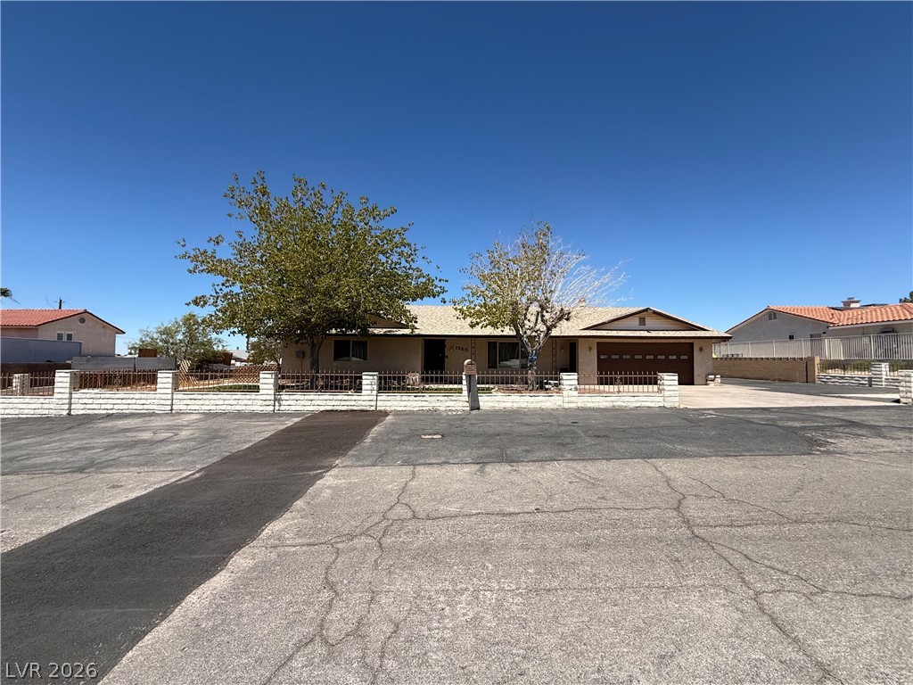 1560 Rocking Horse Drive Property Photo 1