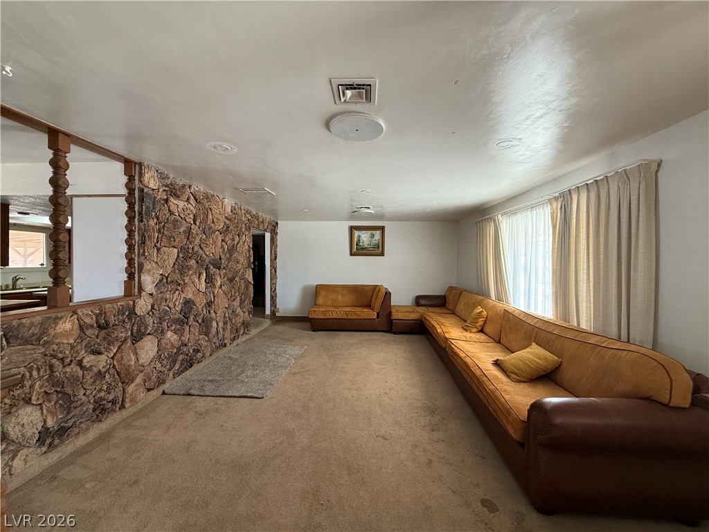 1560 Rocking Horse Drive Property Photo 8