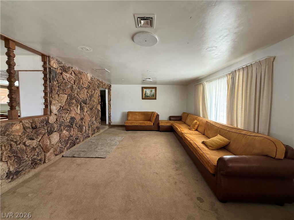 1560 Rocking Horse Drive Property Photo 9
