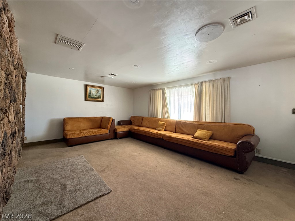 1560 Rocking Horse Drive Property Photo 10
