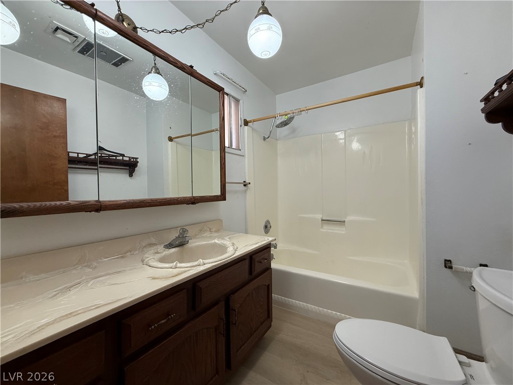 1560 Rocking Horse Drive Property Photo 26