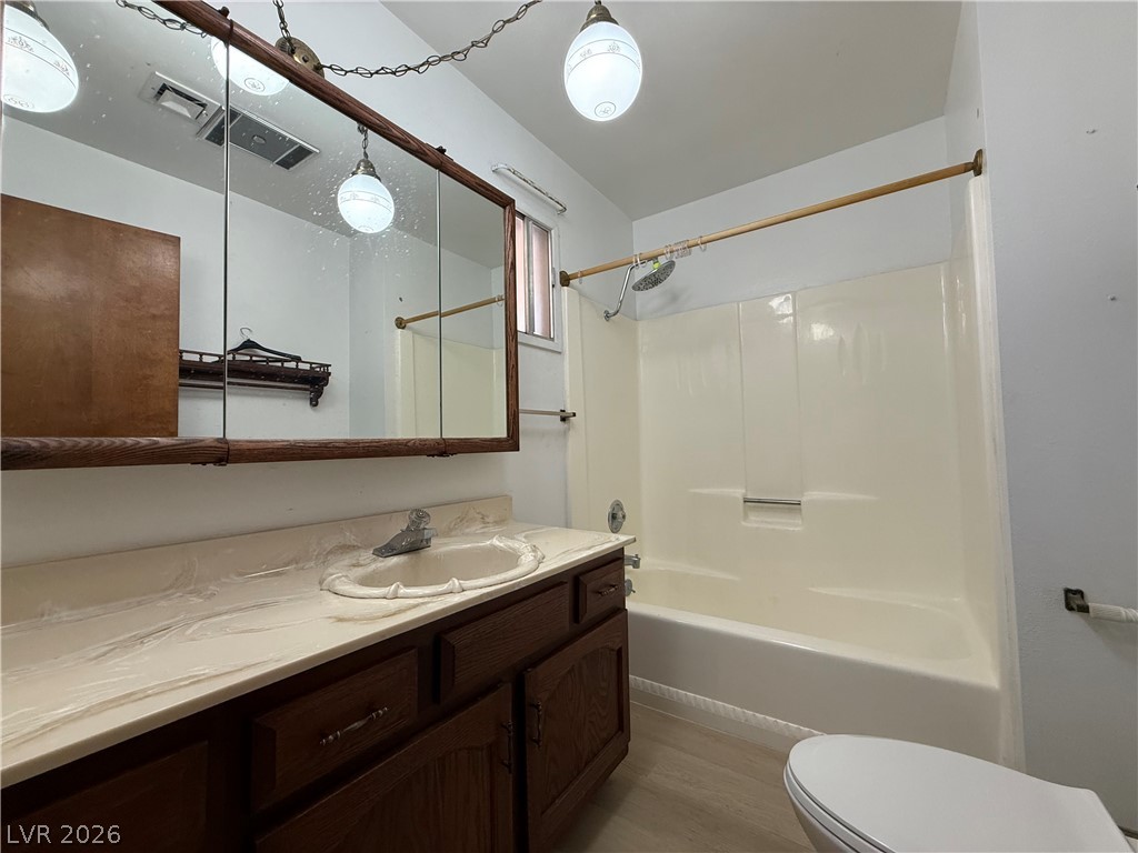 1560 Rocking Horse Drive Property Photo 27