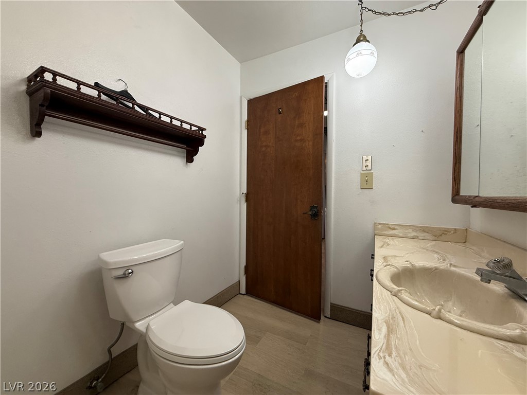 1560 Rocking Horse Drive Property Photo 28