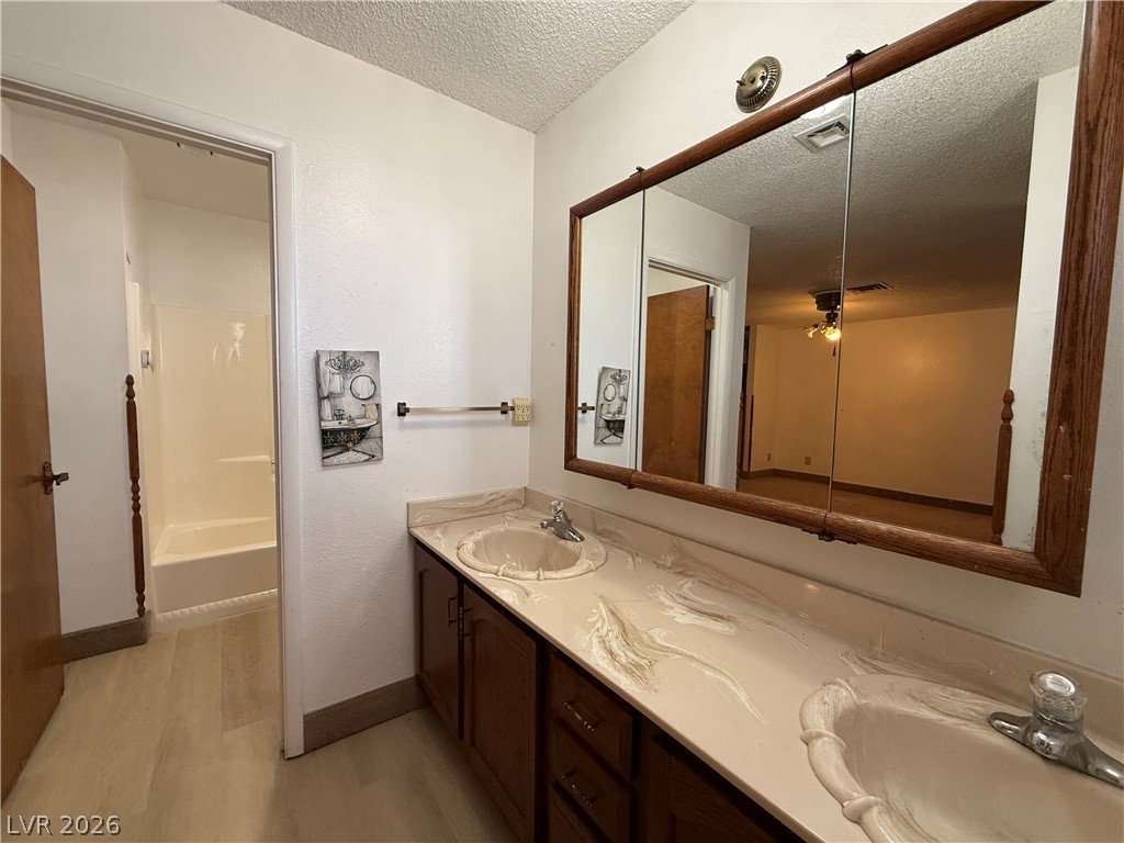 1560 Rocking Horse Drive Property Photo 34