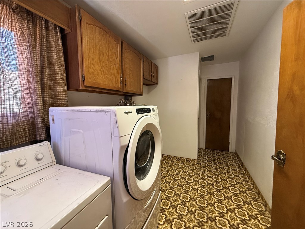 1560 Rocking Horse Drive Property Photo 39
