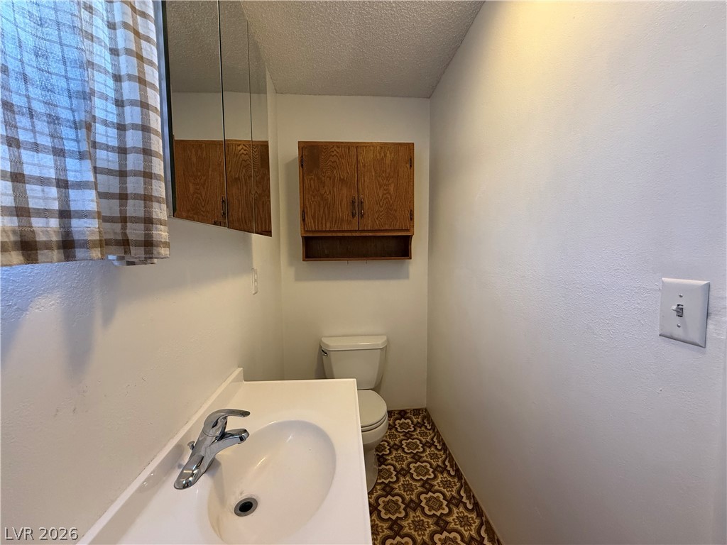 1560 Rocking Horse Drive Property Photo 41