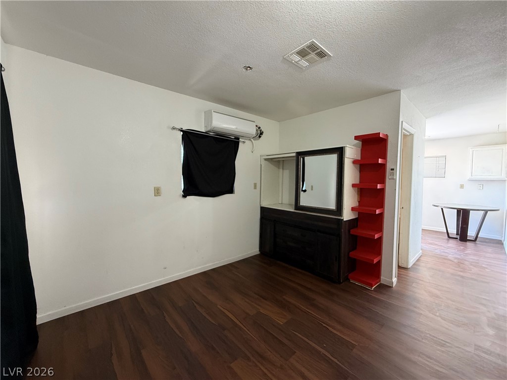 1560 Rocking Horse Drive Property Photo 46