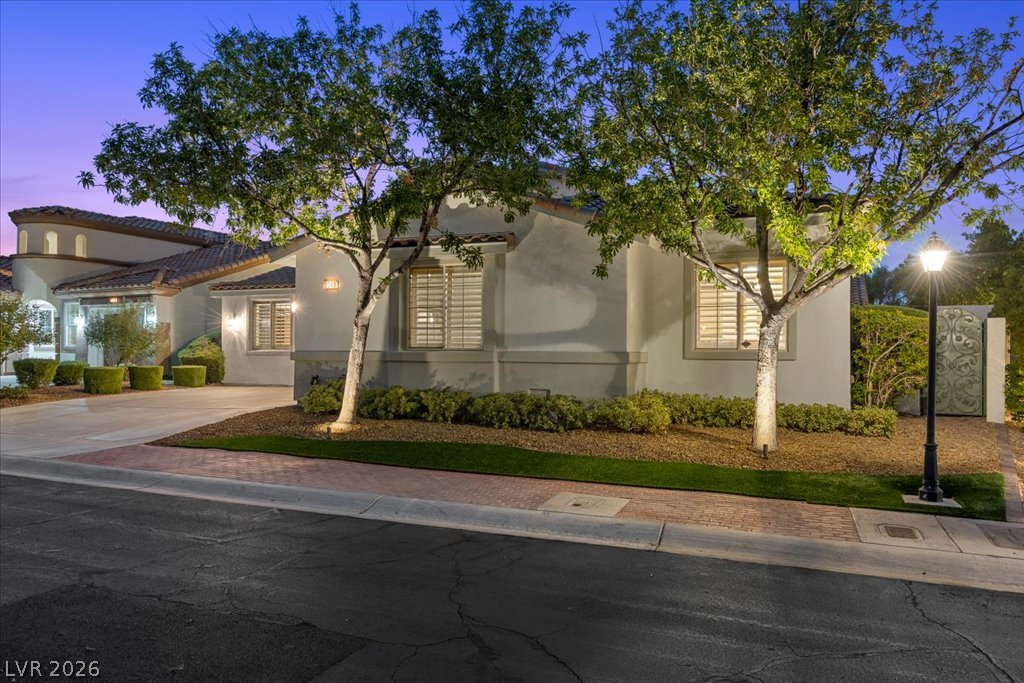2948 Via Meridiana Property Photo 3