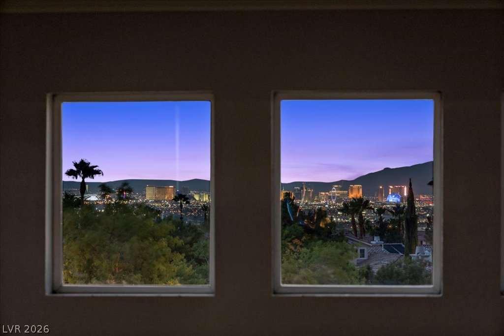 2948 Via Meridiana Property Photo 18