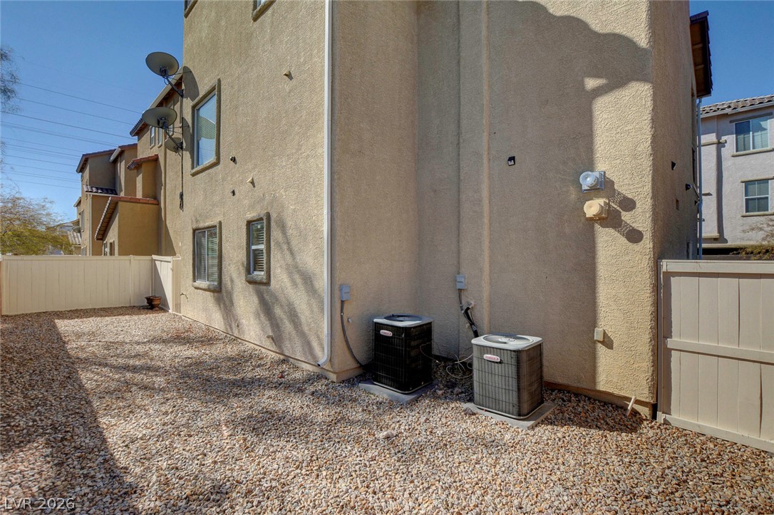 10254 Ladybug Bend Street Property Photo 37
