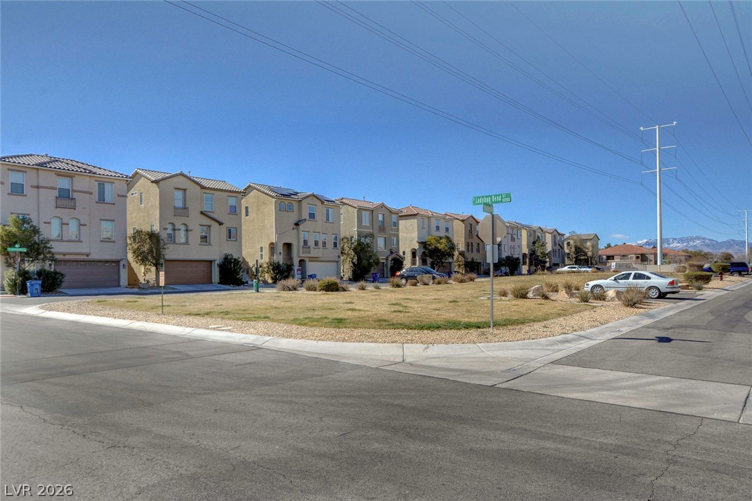 10254 Ladybug Bend Street Property Photo 39