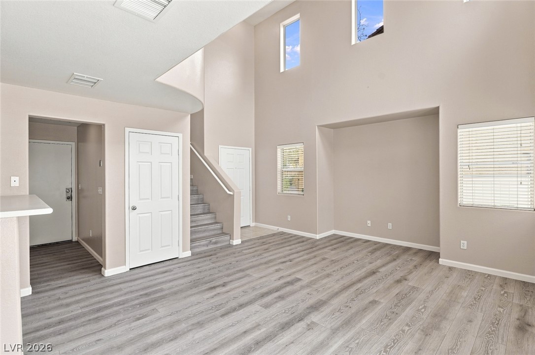 1915 Sundown Canyon Drive Property Photo 4