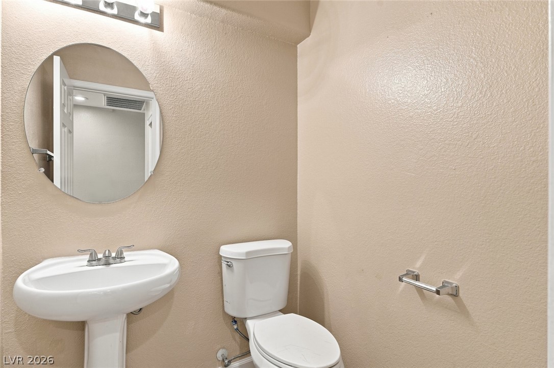 1915 Sundown Canyon Drive Property Photo 14